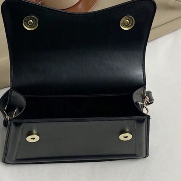 Handbag - Picture 2 of 4